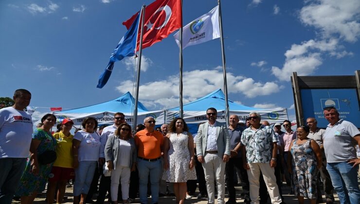 ŞARKÖY PLAJLARINDA MAVİ BAYRAKLAR DALGALANIYOR