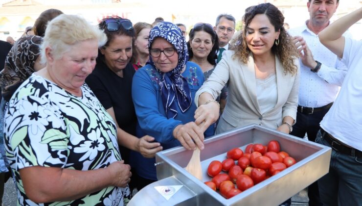 MALKARALI ÜRETİCİLERE SALÇA MAKİNESİ DAĞITIMI YAPILDI