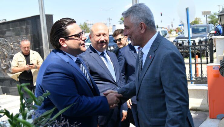 Ticaret Bakanı Bolat Marmaraereğlisi Belediyesini Ziyaret Etti