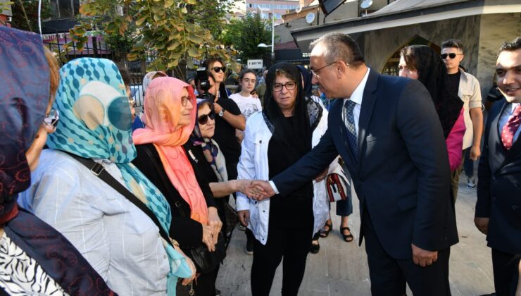 Vali Soytürk Emekli Emniyet Müdürü Merhum Oktay Çeşmelilerin Cenaze Töreni’ne Katıldı