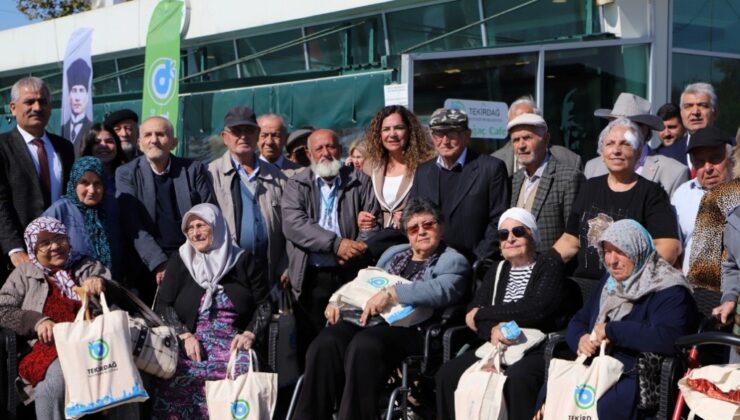 BÜYÜKŞEHİR’DEN BÜYÜKLERİMİZ İÇİN ANLAMLI ETKİNLİK