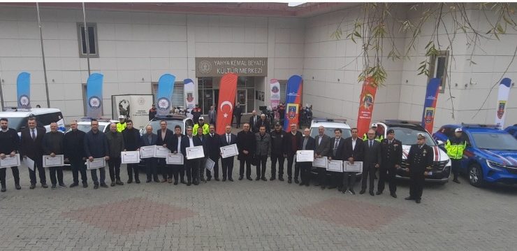 Vali Soytürk’den Araç Bağış Kampanyasına Katılan Hayırseverlere Teşekkür Belgesi