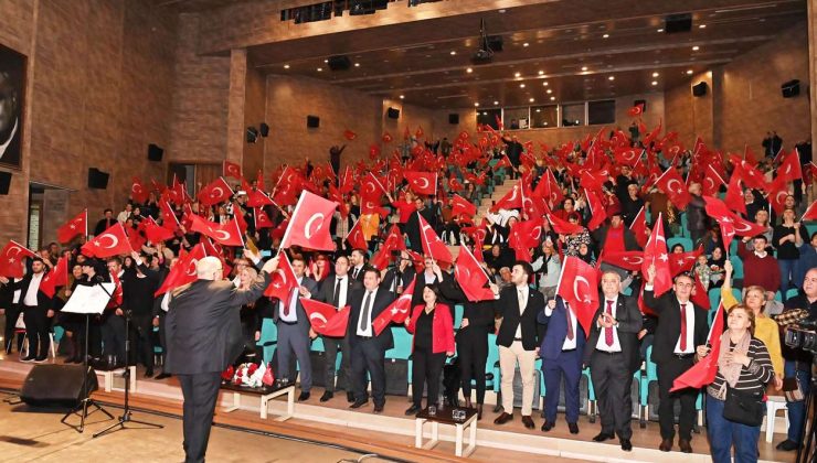 Tekirdağ’ın Kurtuluşunun 102. Yılı Rumeli ve Tekirdağ Türküleri Konseri İle Kutlandı