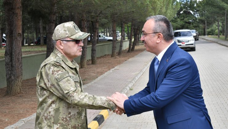 Vali Soytürk 1’inci Ordu Komutanı Tokel’i Ziyaret Etti