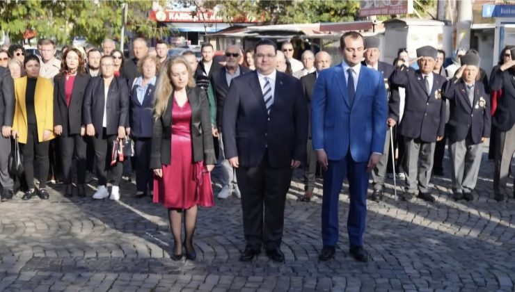 24 Kasım Öğretmenler Günü Marmaraereğlisi’nde Kutlandı