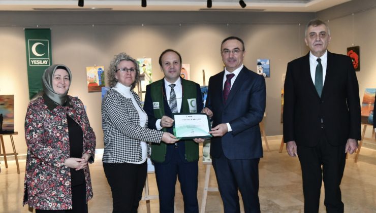 Yeşilay Haftası Kapsamında Tekirdağ’da Sanat Atölyeleri Sergisi Açıldı