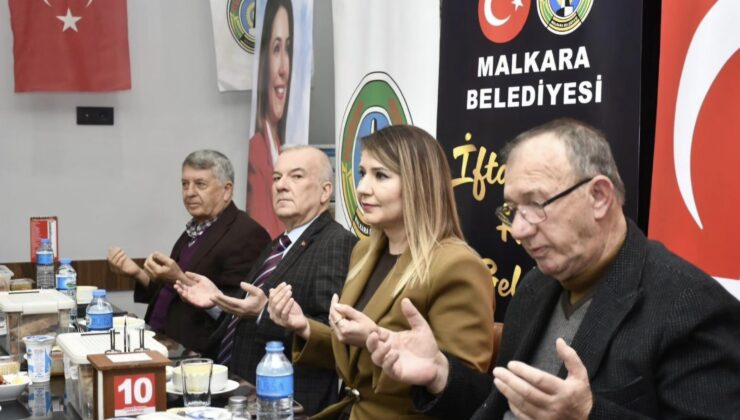 Malkara’da Geçmiş Dönem Belediye Başkanları ve Meclis Üyeleri İftarda Buluştu