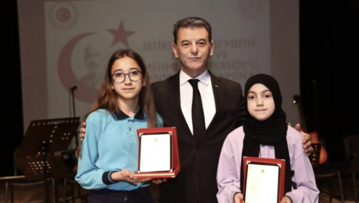 Başkan Mustafa Çetin;” İstiklal Marşı Her Mısrasında Bağımsızlık Ruhunu Yaşatıyor