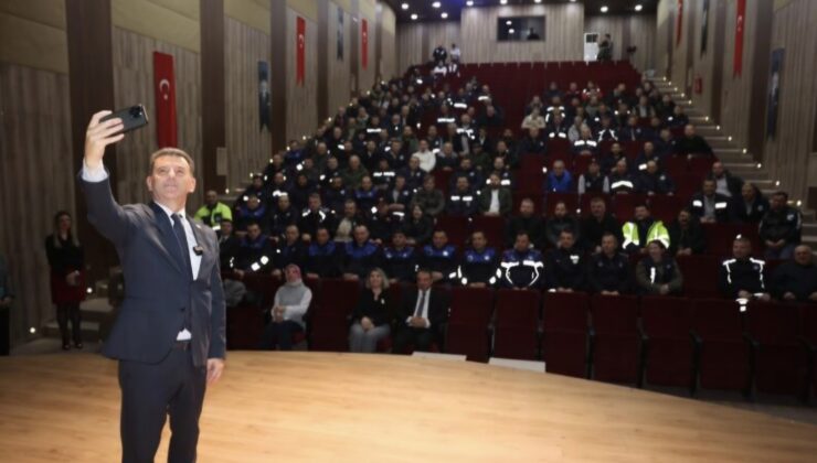Başkan Çetin, Belediye Personeli ile Bayramlaştı
