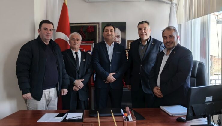 Yeniden Refah Partisi’nden Kızılay’a Anlamlı Ziyaret