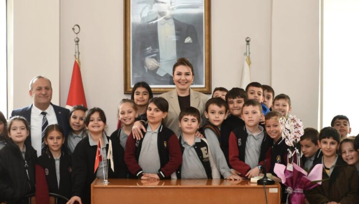 Başkan Nergiz Karaağaçlı Öztürk: “Miniklerimizi Belediyemizde Ağırlamaktan Büyük Mutluluk Duyduk”