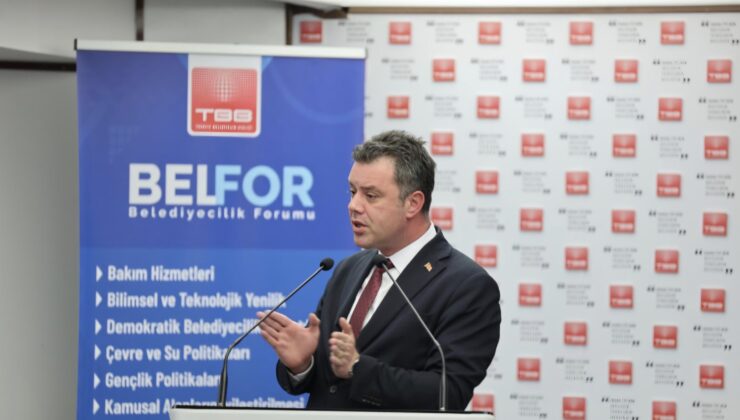 Başkan Sarıkurt BELFOR’da Çorlu Gençlik Meclisi’ni Anlattı