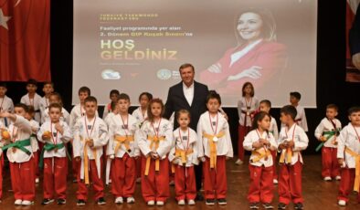 Malkara Belediye Akademisi Taekwondo Kursu Öğrencileri Bir Üst Kuşağa Yükseldi